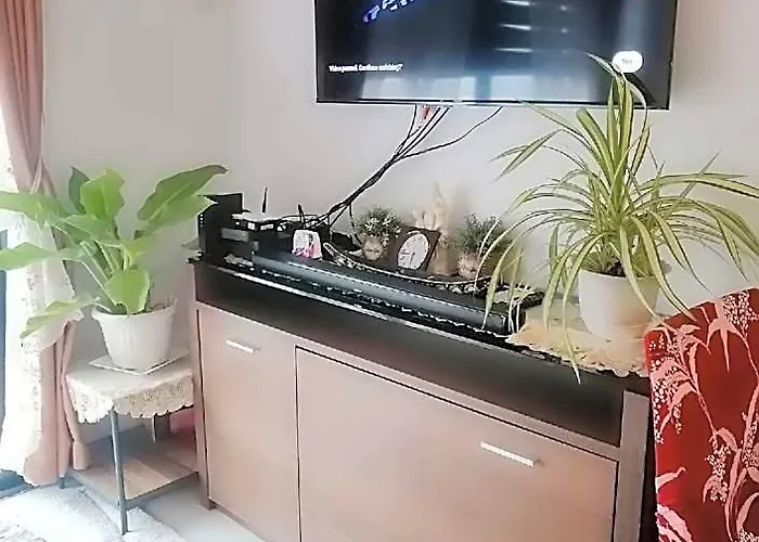 Ras 2 Bedroom Unit 3* Manila